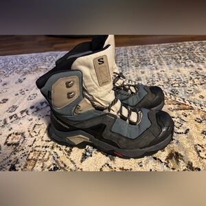 Salomon woman’s Quest Element Gore-Tex